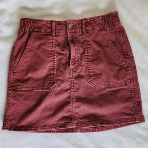 American Eagle Skirt Super Stretch Burgundy Corduroy